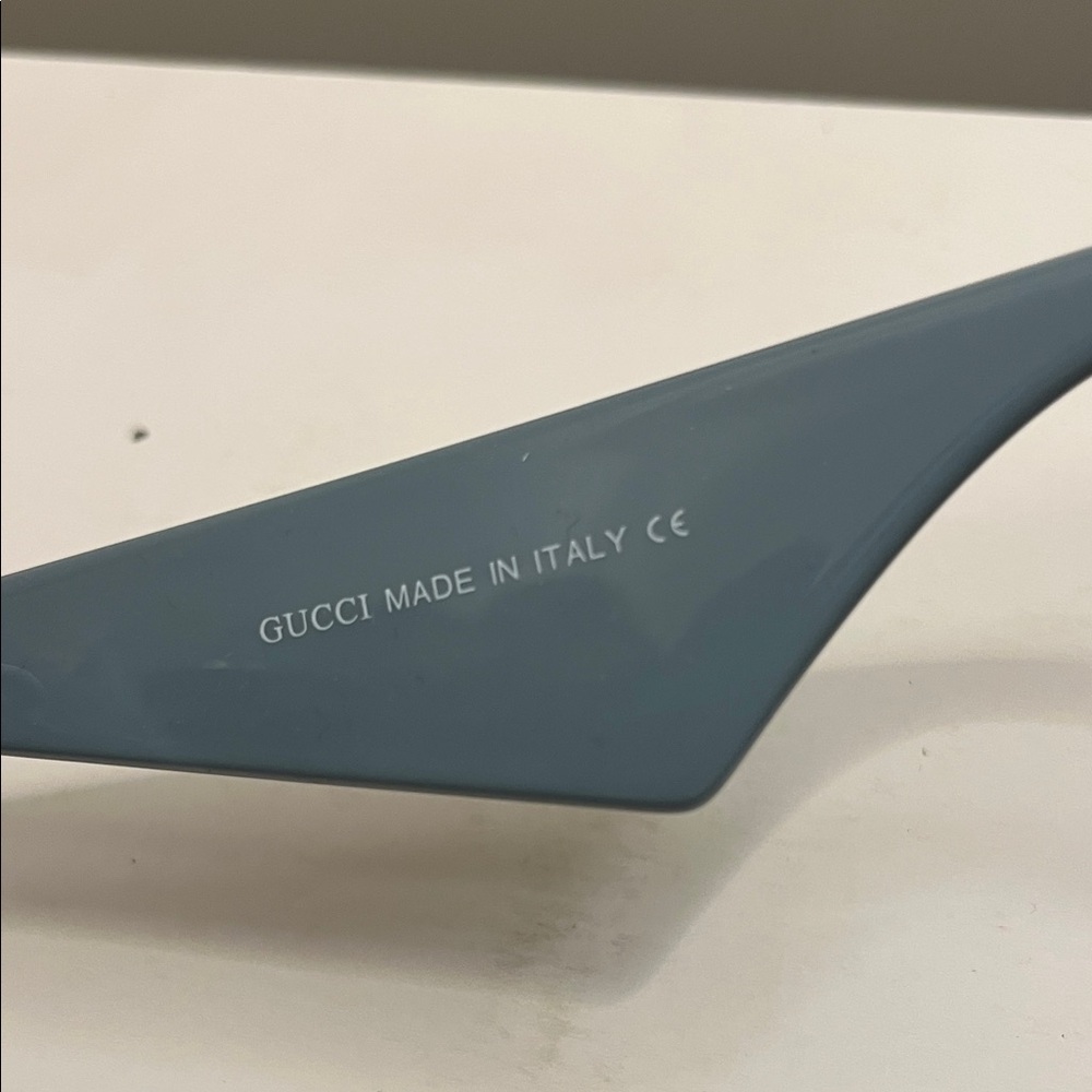 Gucci Blue and Multicolor Sunglasses - Picture 2 of 4